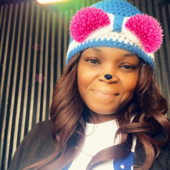 Meet your Posher, Coretta - Picture 1 of 1